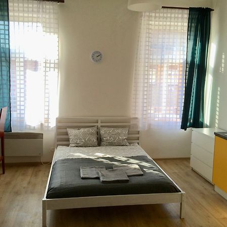 Residence Vita Nejedleho Prag Dış mekan fotoğraf